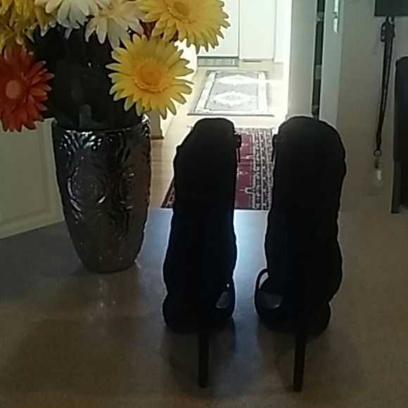 💰💰C Label 5" Black Booties💰💰 - Picture 6 of 8